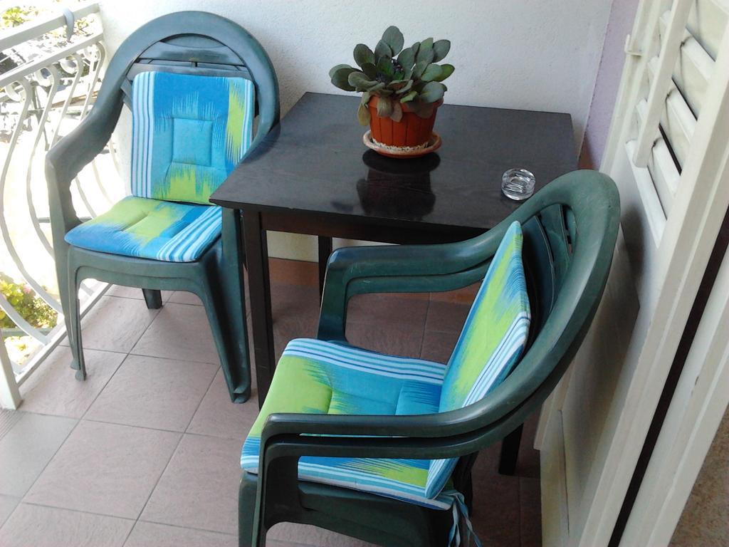 Apartments Kurtic Makarska Rum bild