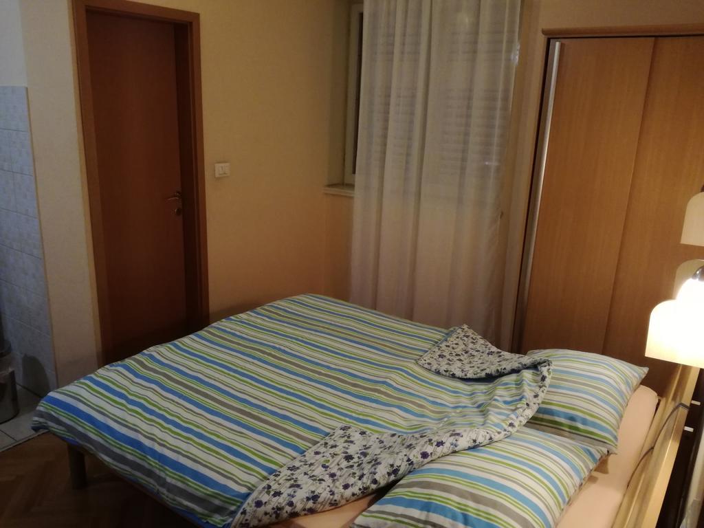 Apartments Kurtic Makarska Exteriör bild
